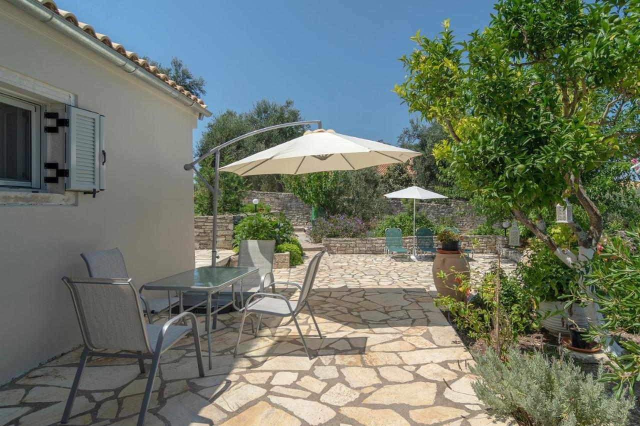 Villa Emilios Stone House Gaios Exterior foto