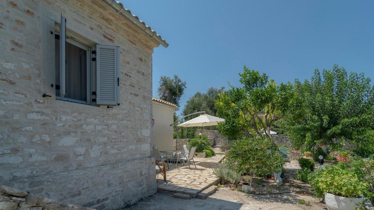 Villa Emilios Stone House Gaios Exterior foto